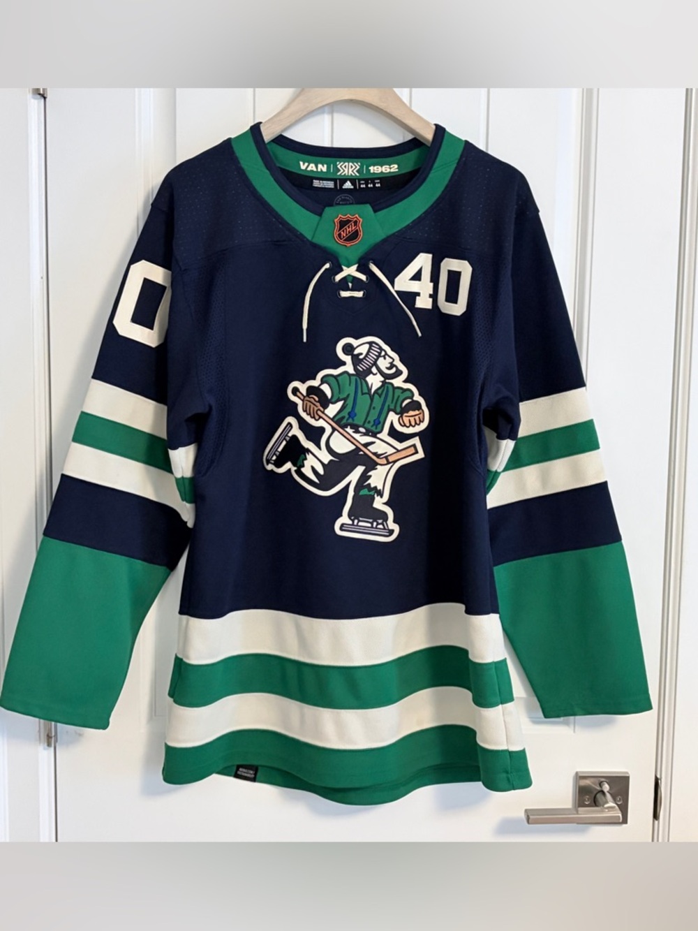 Authentic Adidas Vancouver Canucks Pettersson Reverse Retro Jersey Size 44 XS